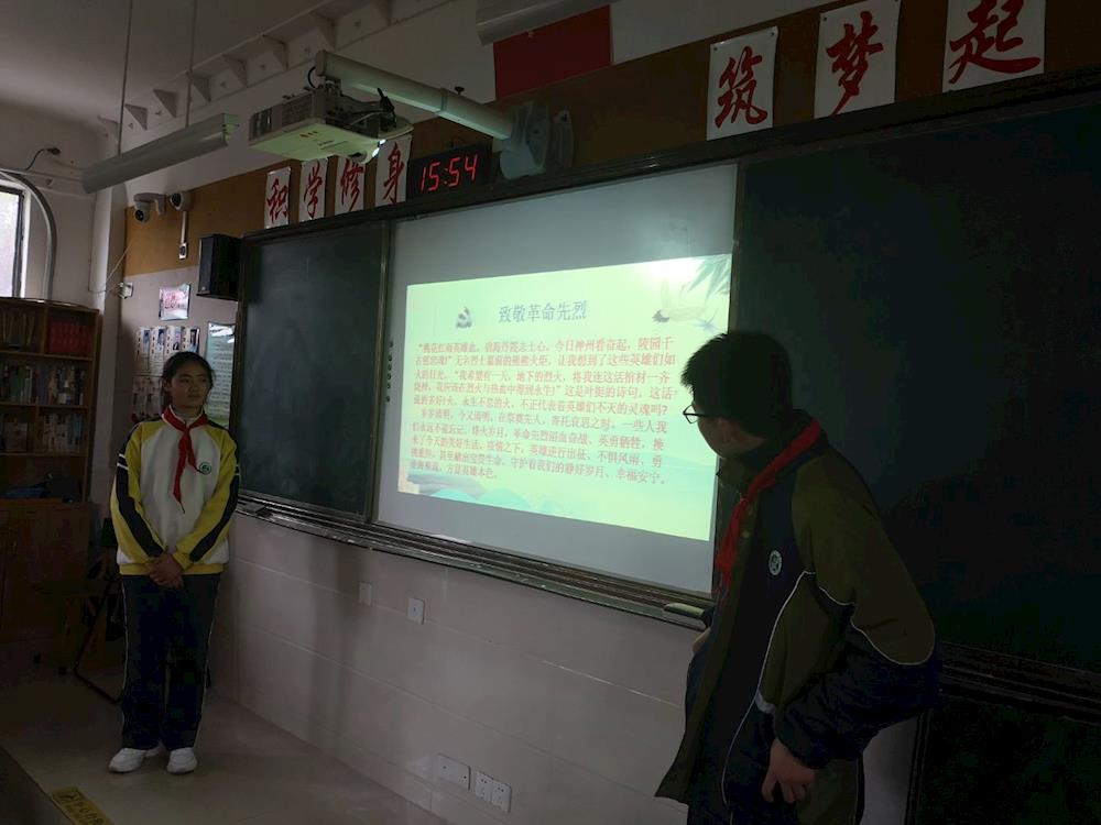 c700b812da014497a86d403e7fb02479.jpeg