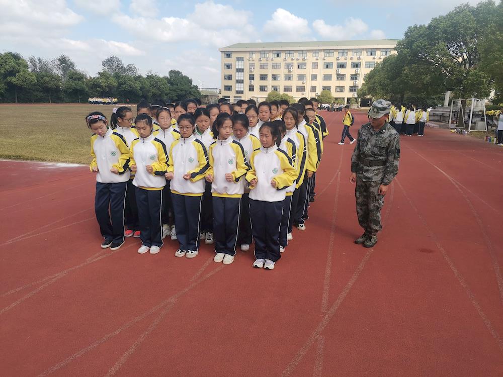 7cfc3198acd44ab6a1fc93a93d9d8edc.jpg