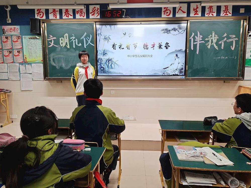 1643a87c5061434abcac56651ed92d4f.jpg