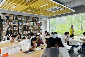 品阅经典添底蕴，共建书香致远方